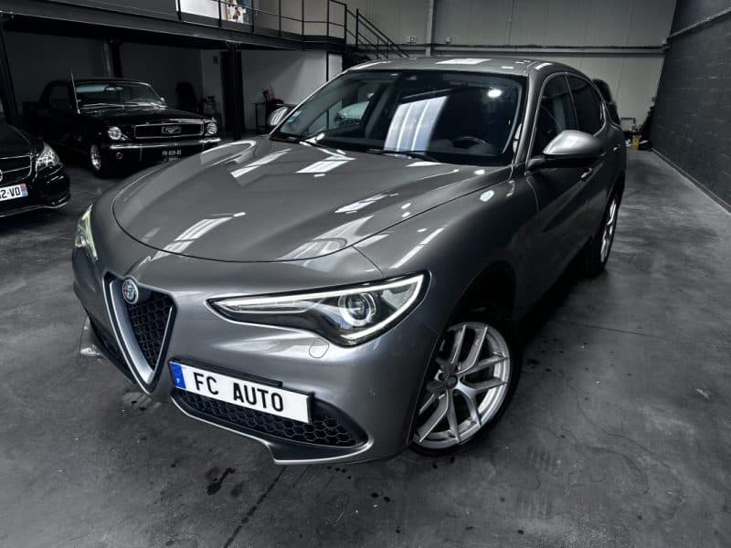 Alfa Romeo Stelvio 2.0T 280CV Q4 AT8 First Edition
