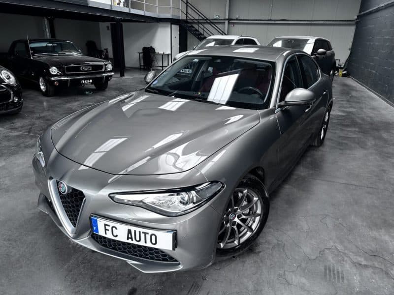 Alfa Romeo Giulia 2.0 Tb 200CV AT8 Super
